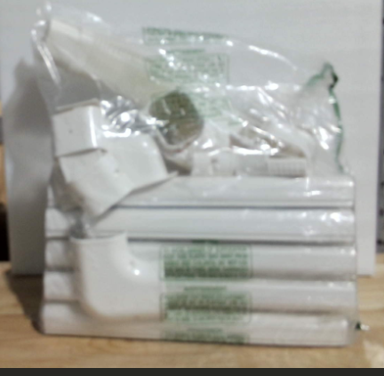 Kit de cubierta para tuberías de mini split BEWAVE, kit de cubierta decorativa de PVC para tuberías de aires acondicionados y bombas de calor mini split, 7,6 cm de ancho x 4,9 m de largo.