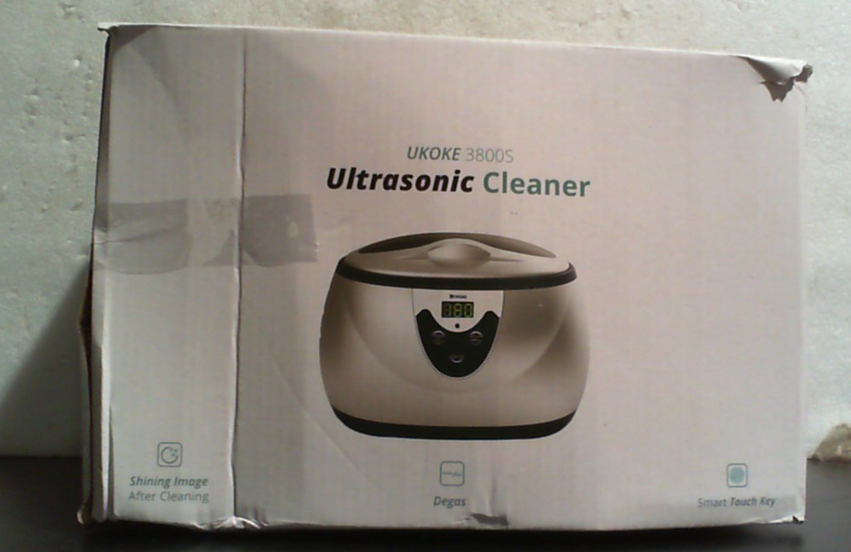 Limpiador ultrasónico Ukoke UUC06S, limpiador profesional de joyas para gafas, anillos y relojes, limpiador sónico portátil de 42 kHz con depósito de acero inoxidable de 600 ml de capacidad.
