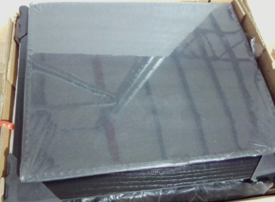 mesita de noche de 2 gavetas con estación de carga integrada marca Lazzanto (2-Drawer
