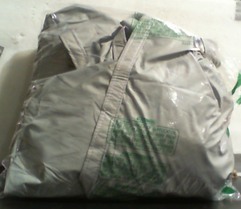 toldo 16*16*16 gris triangular IMPERMIABLE