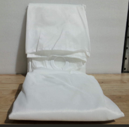 cortina protectora para ducha con tecnología de ganchos integrados (Snap-in Liner / Hookless Shower Curtain Liner)