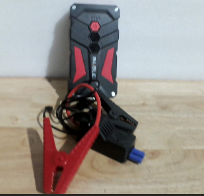arrancador de baterías de auto portátil multifuncional (Portable Car Jump Starter)