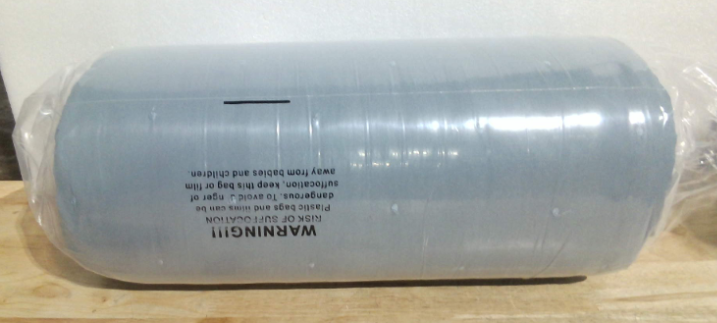 edredón o colcha acolchada de la marca WDCOZY en un tono azul grisáceo / dusty CONTIENE SOLO EDREDON