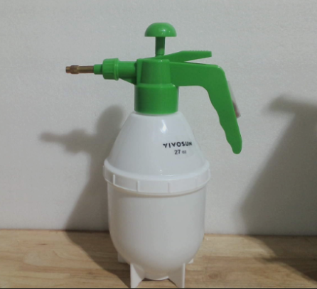 SIN ACCESORIOS VIVOSUN Rociador de Bomba 27 oz | Botella de Agua de Jardin de Mano con Boquilla de Laton Ajustable | para Plantas, Flores, Maleza y Limpieza Verde