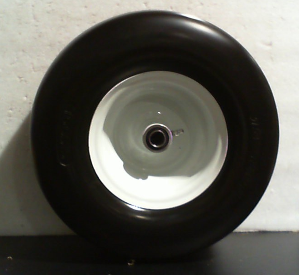 Conjunto de neumáticos y ruedas delanteras de giro