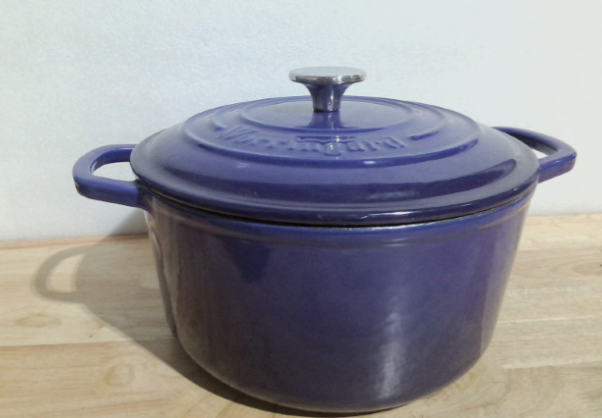 horno holandés de hierro fundido esmaltado Vorringard (4.5 QT, color morado / Purple)