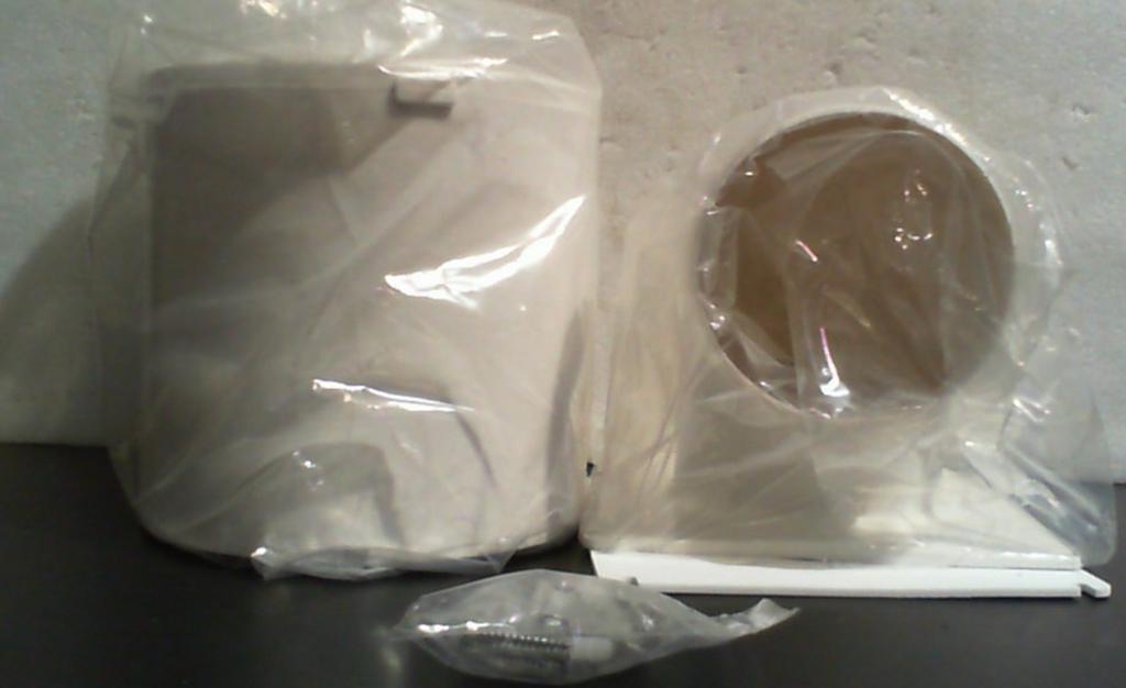 Cubierta para Ducto de Secadora 4 Pulgadas | Tapa de Ventilacion Exterior con Sello | Para Exterior del Hogar | Resistente a UV | A Prueba de Ratones | Ahorro de Energia | Con Tornillos y Arandelas
