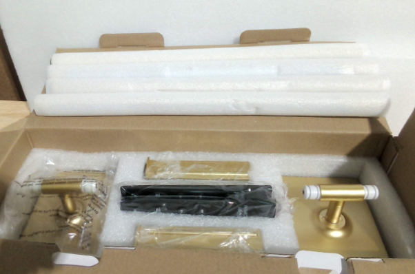 ( ARTICULO CONTIENE LAS PIEZAS COMO SE MUESTRA EN LA SEGUNDA IMAGEN ) Apliques de Pared YINDUZ a Bateria | Set 2 | 10000mAh Recargable | Remoto y Tactil | 360 grados | 4CCT | Dorado 31.5 pulgadas