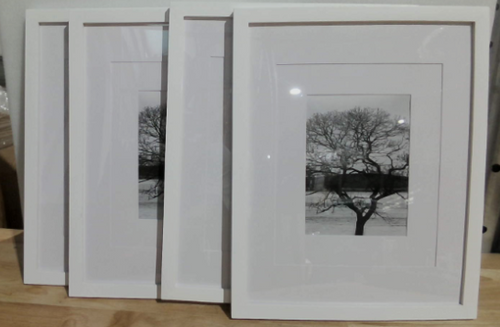 ( ARTICULO VIENE COMO SE MUESTRA EN LA SEGUNDA IMAGEN  ) Egofine Set 4 Marcos de Fotos 11x14 | Madera Solida con Plexiglass, para 5x7 y 8x10 con Paspartu o 11x14 sin Paspartu (Blanco)