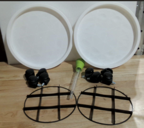 kit de soportes rodantes para macetas (plant caddies)  (  Articulo es igual a como se muestra en la segunda imagen )