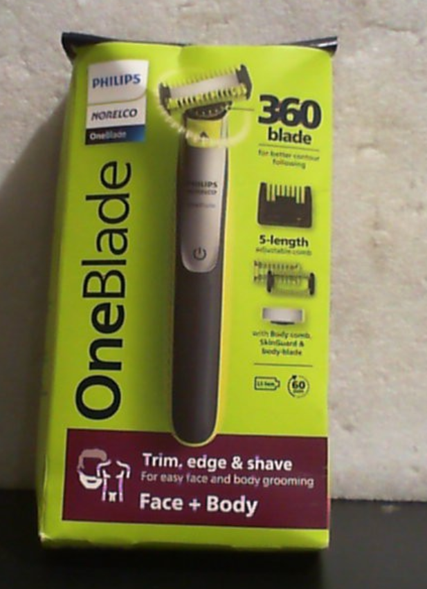 Philips Norelco OneBlade Intimate, diseñada para el cuidado del vello púbico, recorta y afeita con protección adicional para la piel, modelo QP1924/70