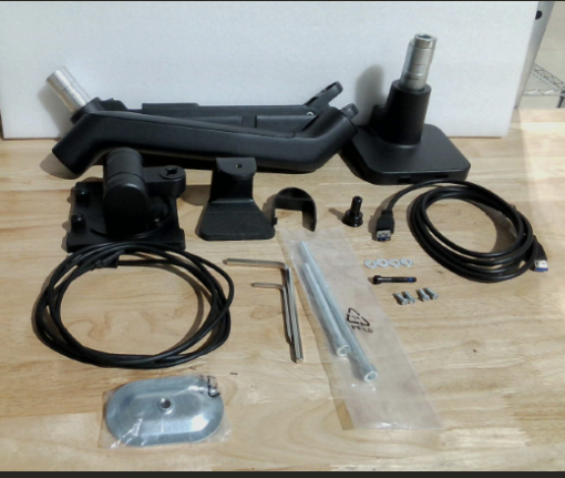 brazo articulado de escritorio para monitor (Monitor Arm),ARTICULO VIENE CON 23 PIEZAS ARTICULO IGUAL VIENE IGUAL A LA SEGUNDA IMAGEN