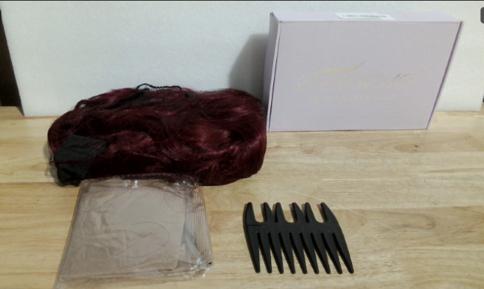 kit de peluca sintética ondulada en tono rojo vino / borgoña (Burgundy) ARTICULO VIENE COMO SE MUESTRA EN LA SEGUNDA IMAGEN )