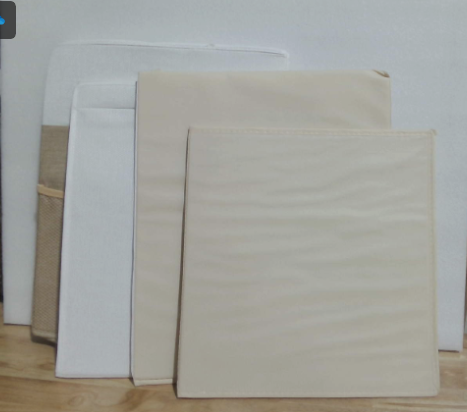 baúl organizador de juguetes Fineonly en su combinación de color beige y blanco( ARTICULO VIENE COMO SE OBSERVA EN LA SEGUNDA IMAGEN )CONTIENE 4 PIEZAS