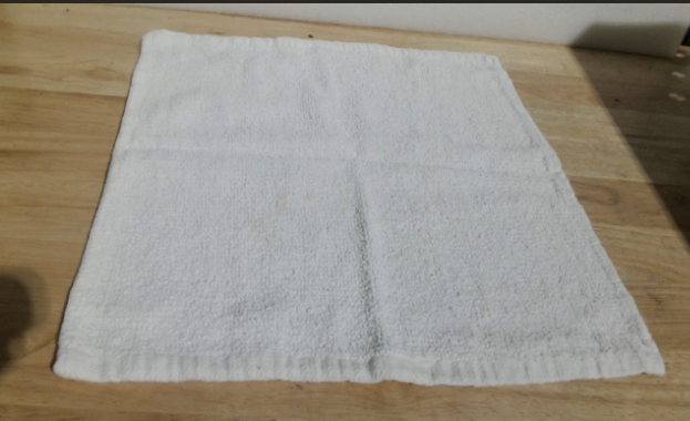 paño pequeño de felpa (toallita facial o limpión de cocina) 45 UNIDADES ARTICULO VIENE COMO SE OBSERVA EN LA SEGUNDA IMAGEN