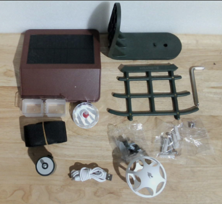 comedero inteligente para pájaros con cámara integrada de la marca HEAPETS (Smart Bird Feeder Camera) ARTICULO VIENE COMO SE MUESTRA EN LA IMAGEN 2-3 Y 4