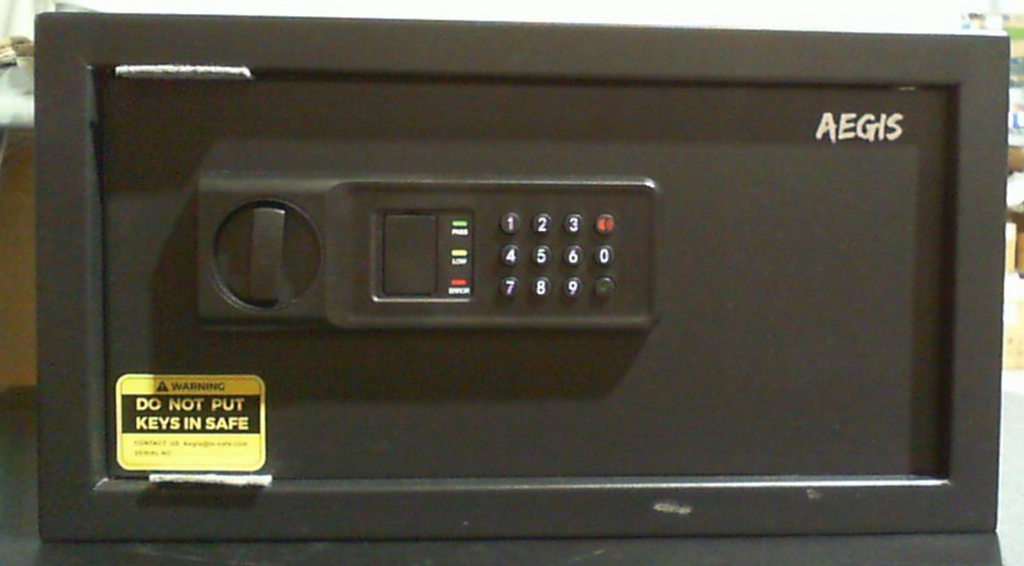 Caja fuerte electrónica AEGIS PS-20+ para el hogar, hotel, oficina, dinero en efectivo, joyas, incluye batería y llaves, color negro.