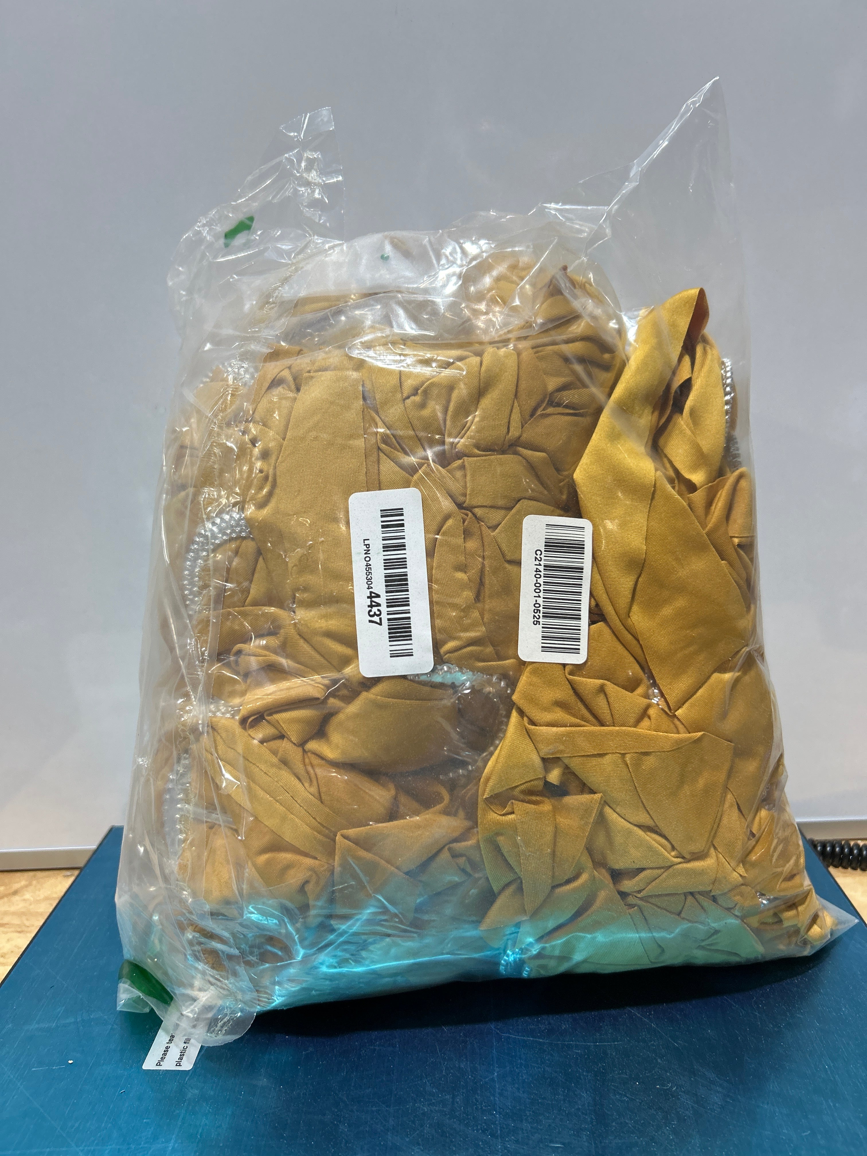 Gold Spandex Chair Sashes 100-Pack - 6"x14" Elastic Stretch Bows with Buckle Slider - Machine Washable - Reusable - For Wedding, Party, Banquet, Baby Shower & Events