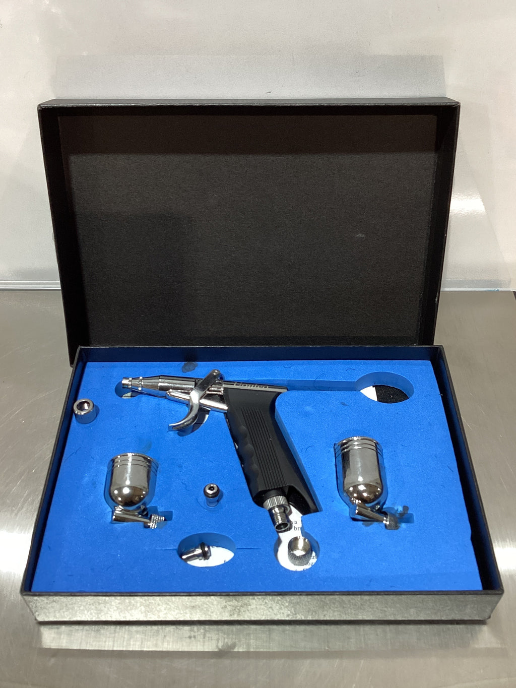 Uouteo Airbrush Trigger Gun Air Brush Gun with 0.3 mm Needles 7CC &10 CC Cup for Painting