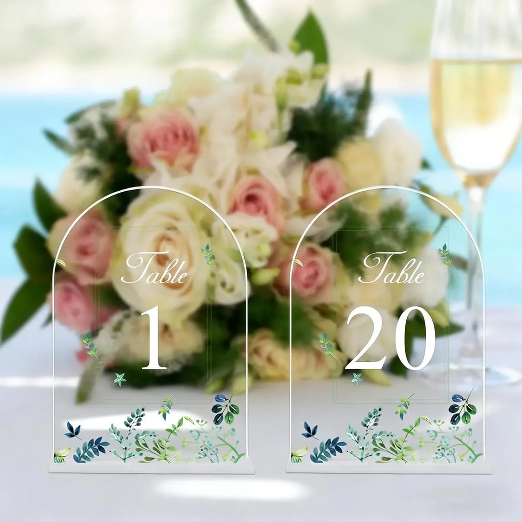 Números de mesa acrílicos transparentes en forma de arco para recepción de boda - 12.7 cm x 17.8 cm con fuente blanca, juego de piezas centrales con soportes y letrero para la mesa principal
