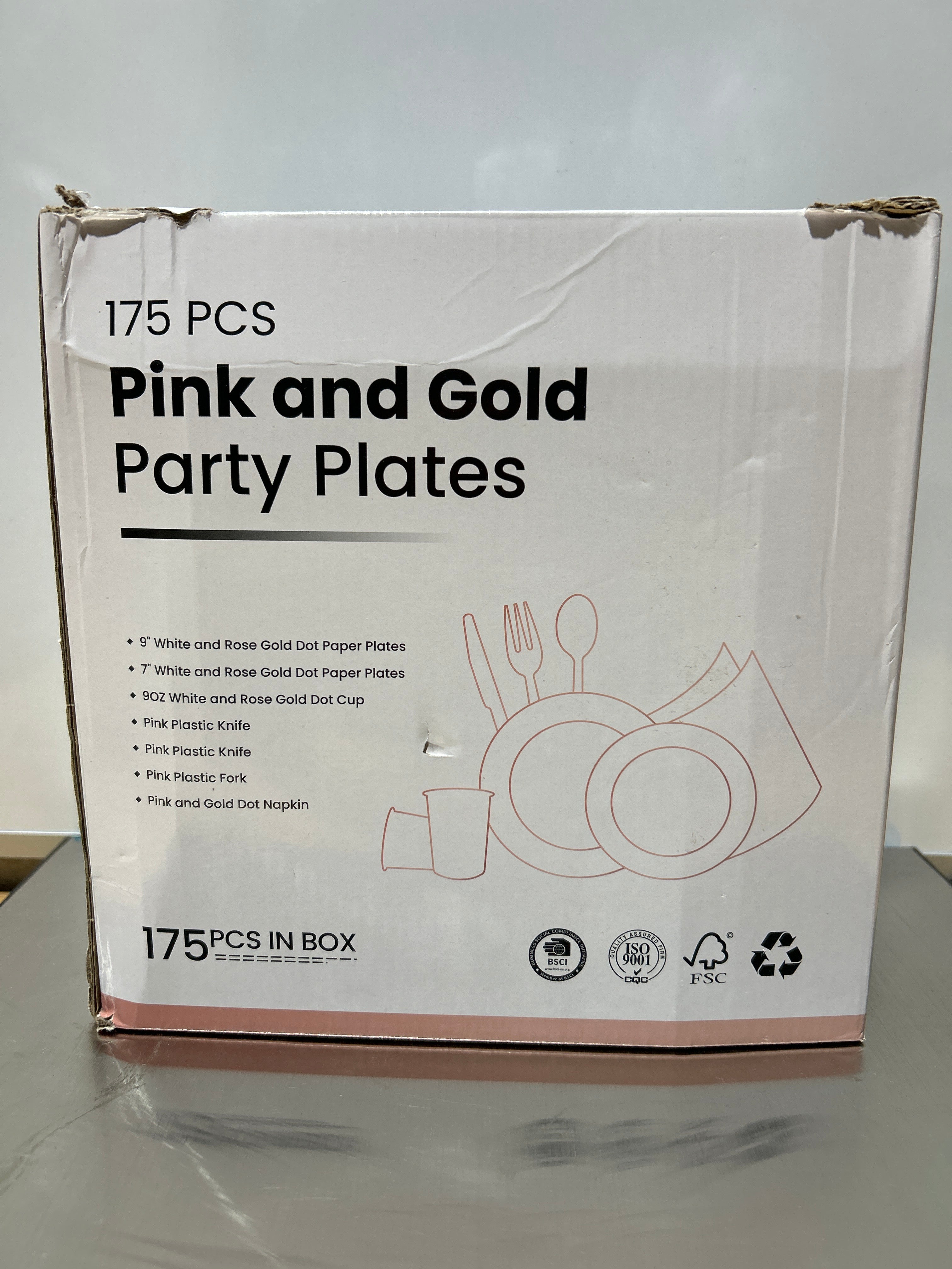 AIRE - 175 platos de oro rosa para fiestas, suministros para 25 invitados, decoraciones desechables para fiestas, tenedores, cuchillos y cucharas de plástico, platos, servilletas y vasos de papel con lunares dorados para baby shower, cumpleaños y bodas. 