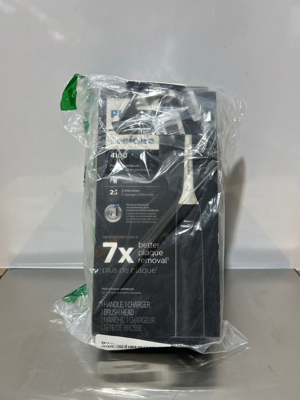 Cepillo de dientes eléctrico recargable Philips Sonicare 4100, eliminación avanzada de placa, sensor de presión, incluye estuche para cabezal, negro BD5003AZ 