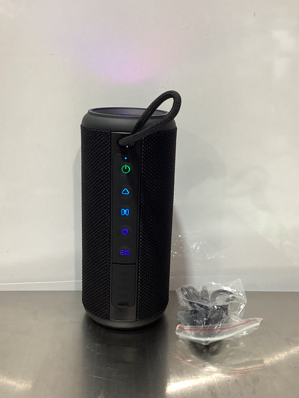 Bocina Bluetooth Portátil M17 | 20W, Bluetooth 5.4, IP7, 20H, Luces RGB y Emparejamiento TWS