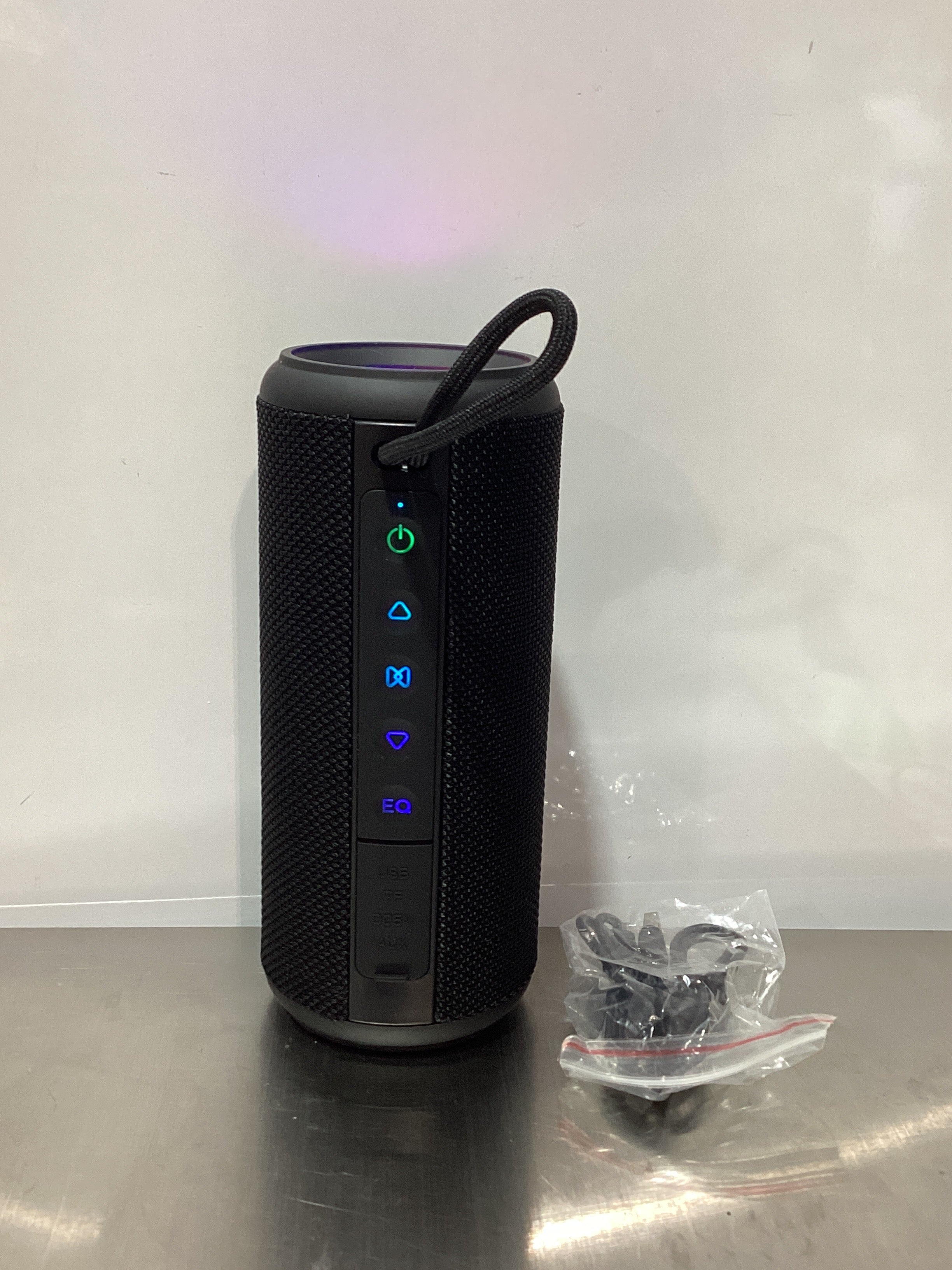 Bocina Bluetooth Portátil M17 | 20W, Bluetooth 5.4, IP7, 20H, Luces RGB y Emparejamiento TWS