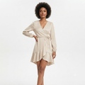 190) Vestido Beige Satinado Cruzado con Manga Larga y Volante | Talla S