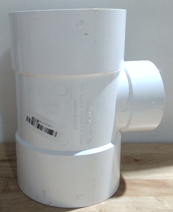 accesorio de fontanería y canalización conocido como una "Tee" reductora de PVC sanitaria o de drenaje (ARTICULO VIENE COMO SE MUESTRA EN LA IMAGEN 2