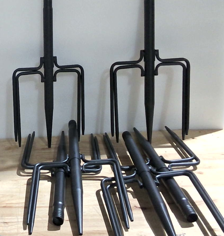 bases o estacas de anclaje de 5 garras (5-Prong Base (CONTIENE 16 ESTACAS ) Y 29 TUBOS )