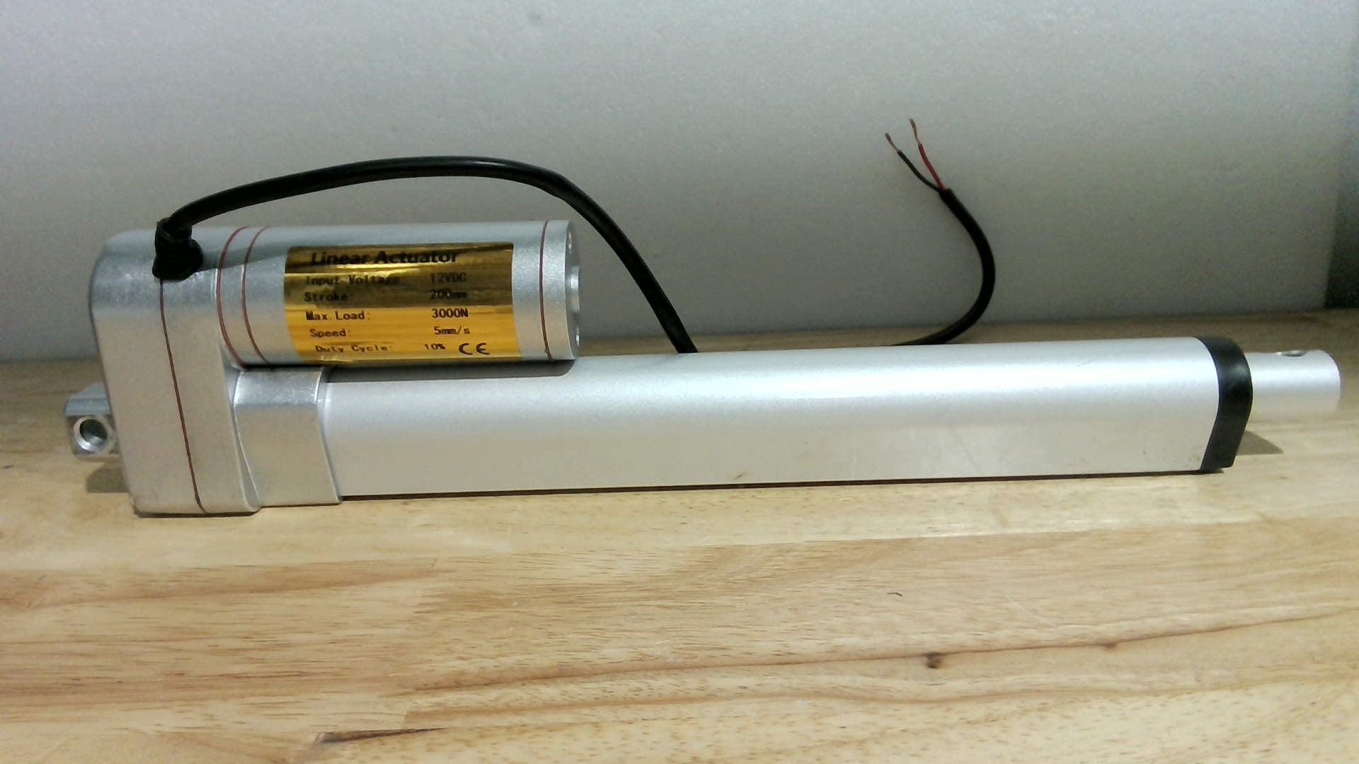 Actuador Lineal Eléctrico DC 12V – Carrera 200mm, Carga Máx. 300kg | 3000N