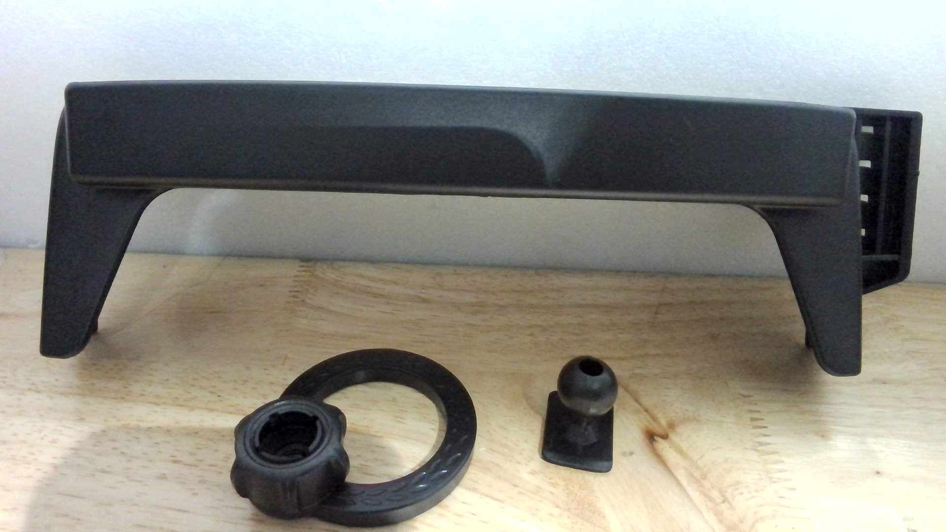 Soporte de Teléfono para Toyota Corolla 2019-2023 – Solo la Base | Magnético con Carga Inalámbrica