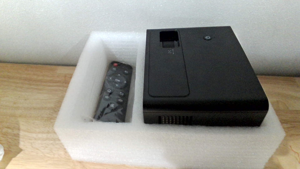 Mini Proyector Portátil Einyoumily Full HD 1080P – 13000 Lux, DLP, Pantalla hasta 200 Pulgadas