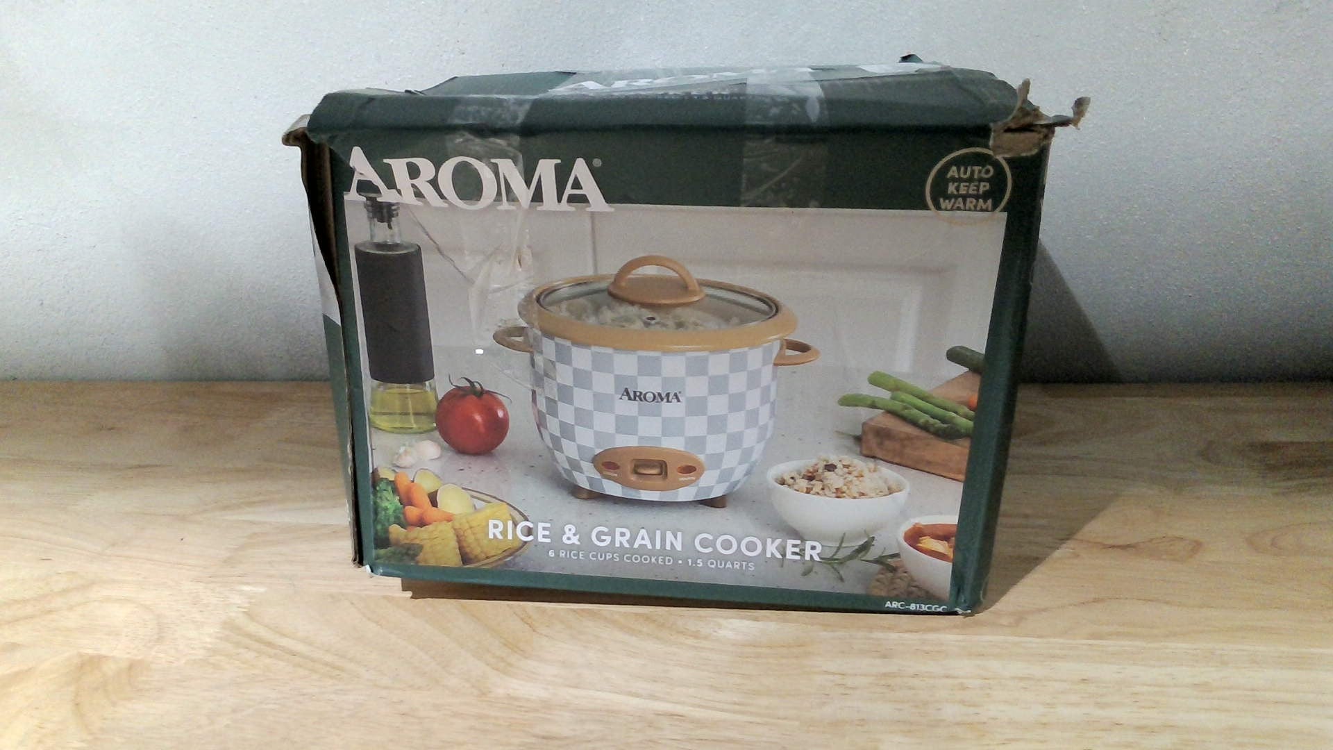 AROMA® Olla arrocera One-Touch de 6 tazas (cocidas) estilo olla con superficie cerámica antiadherente libre de PFAS CoreCoat™ (1.5 cuartos de galón)
