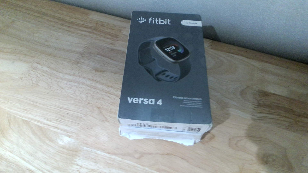 Smartwatch Fitbit Versa 4 – GPS, Frecuencia Cardíaca 24/7, +40 Modos Ejercicio, Azul Cascada