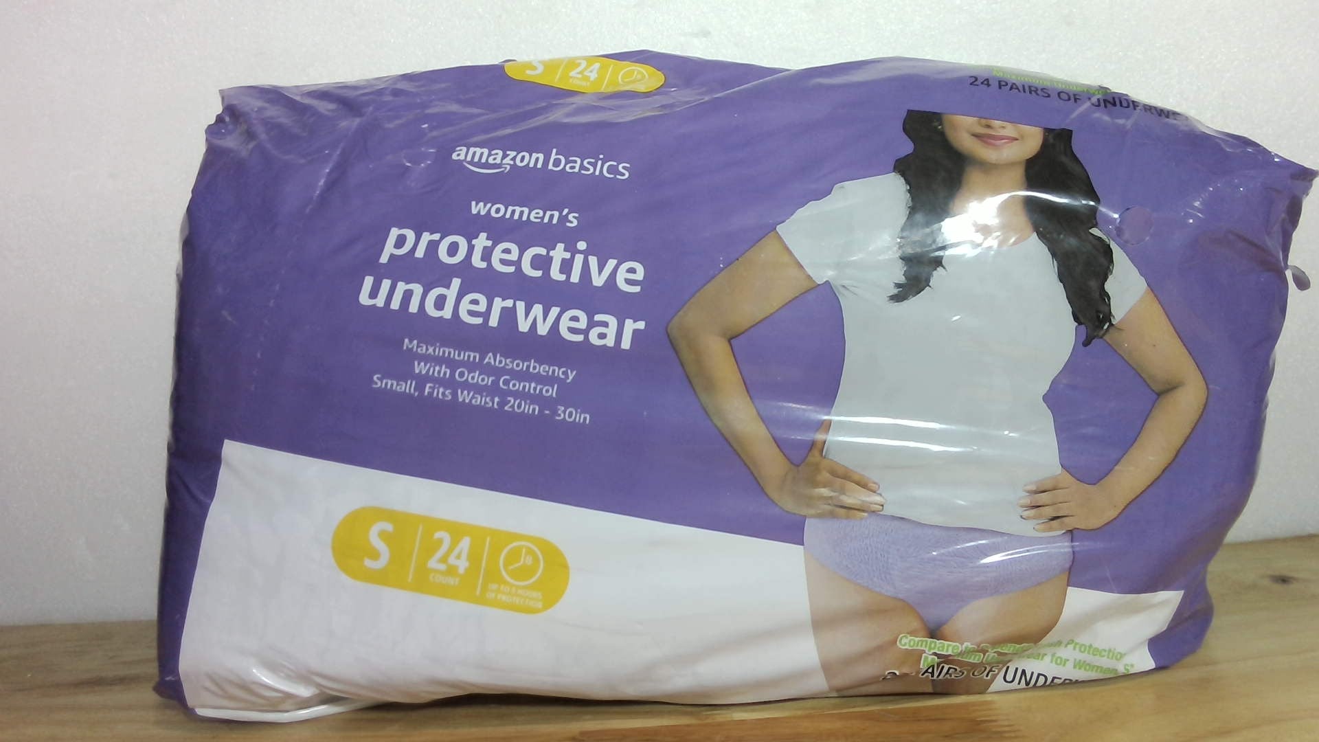 Amazon Basics - Ropa interior protectora para mujer, para incontinencia y posparto, máxima absorción, talla S, lavanda, 24 unidades, (1 paquete de 24 unidades)