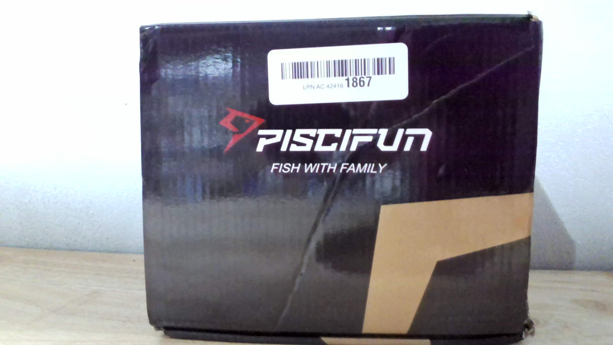 Carrete de Pesca Baitcaster Piscifun Alijoz 300, Carrete de Lanzamiento con Marco de Aluminio, Arrastre Máximo de 33 Lbs, Relación de Engranaje 8.1:1, Carrete de Lanzamiento de Perfil Bajo de Agua Dulce y Salada para Lucio (Diestro)