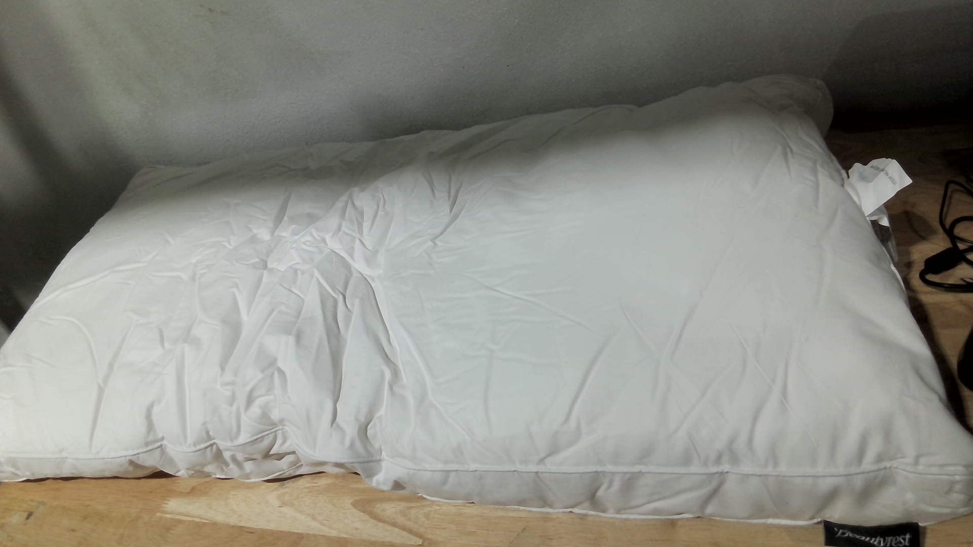 Beautyrest Juego de 2 almohadas de fibra de plumón blanco con fundas de refuerzo de 2 pulgadas