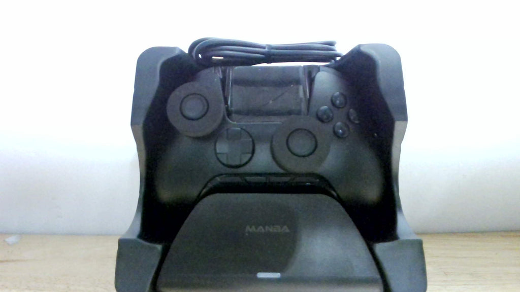 Controlador Inalámbrico Manba One con Pantalla Integrada para PC/Switch/Switch 2/iOS/Android, Estación de Carga, Joystick Hall Effect, Gatillos, Iluminación RGB Ajustable, Batería 1800mAh, Negro Oscuro