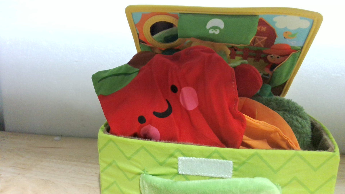 Set de Peluches Sensoriales Montessori hahaland para Bebé 6-12 Meses – Frutas y Verduras con Sonajero y Espejo