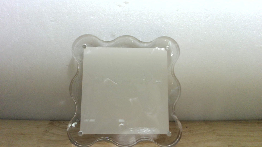 Set 3 Piezas – Marco de Fotos Magnético de Acrílico con Bordes Ondulados | Transparente, Diseño Elegante