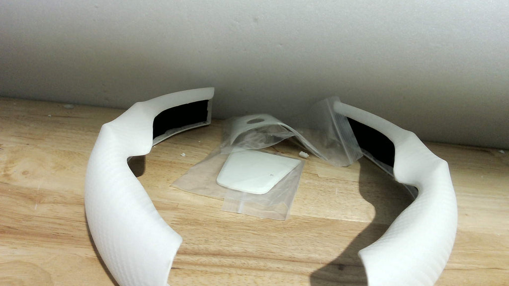 Funda de Volante Uxcer Fibra de Carbono con Kit ABS para Tesla Model 3 y Model Y - FALTA UNA PIEZA - Color Blanco