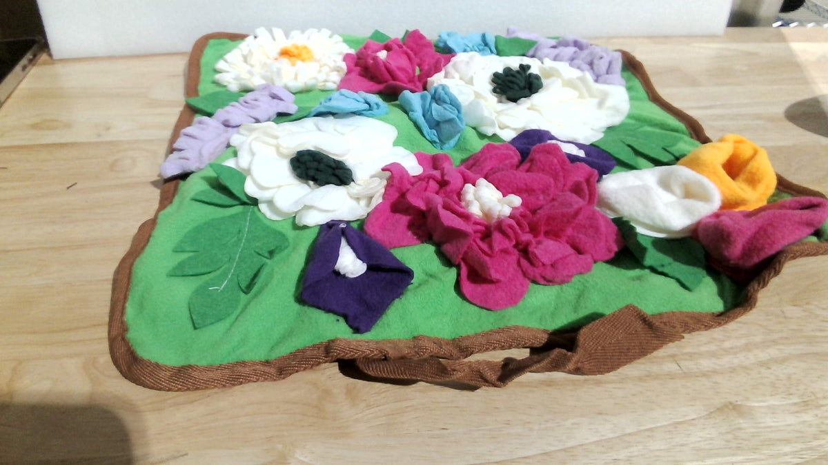 Alfombra Olfativa Meilzer para Perros – Diseño Floral, Dispensadora de Premios, Antideslizante y Portátil