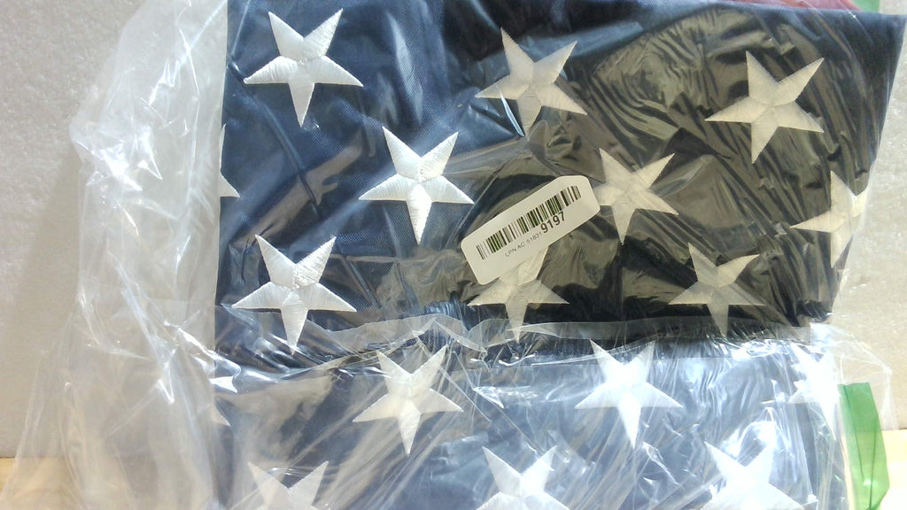 Bandera Estadounidense 3x5 Pies para Exterior – Nailon Resistente, Estrellas Bordadas y Franjas Cosidas de Primera Calidad