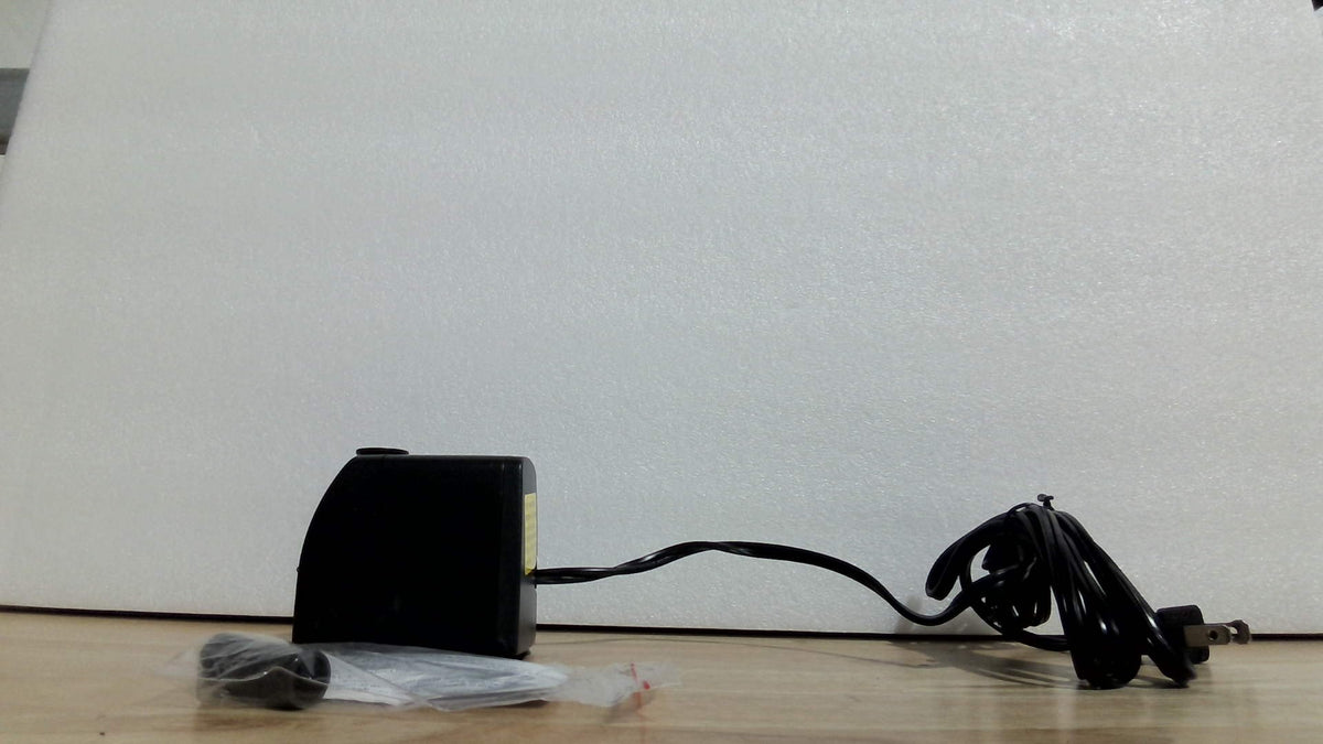 Bomba Sumergible SongLong 200 GPH 15W – Ultra Silenciosa, Protección Sobrecalentamiento, Elevación 5.2 Pies (1 Unidad)
