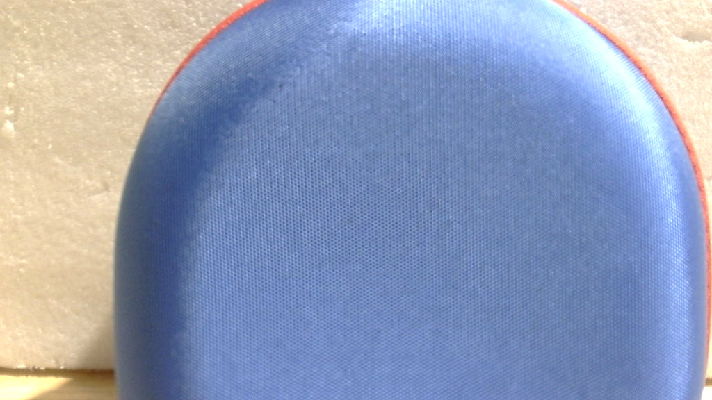 Estuche para Auriculares Infantiles – Solo Estuche, Sin Auriculares – Compatible con iClever, JLab JBuddies, eKids, EarFun, IMYB y Más | Azul con Borde Rojo