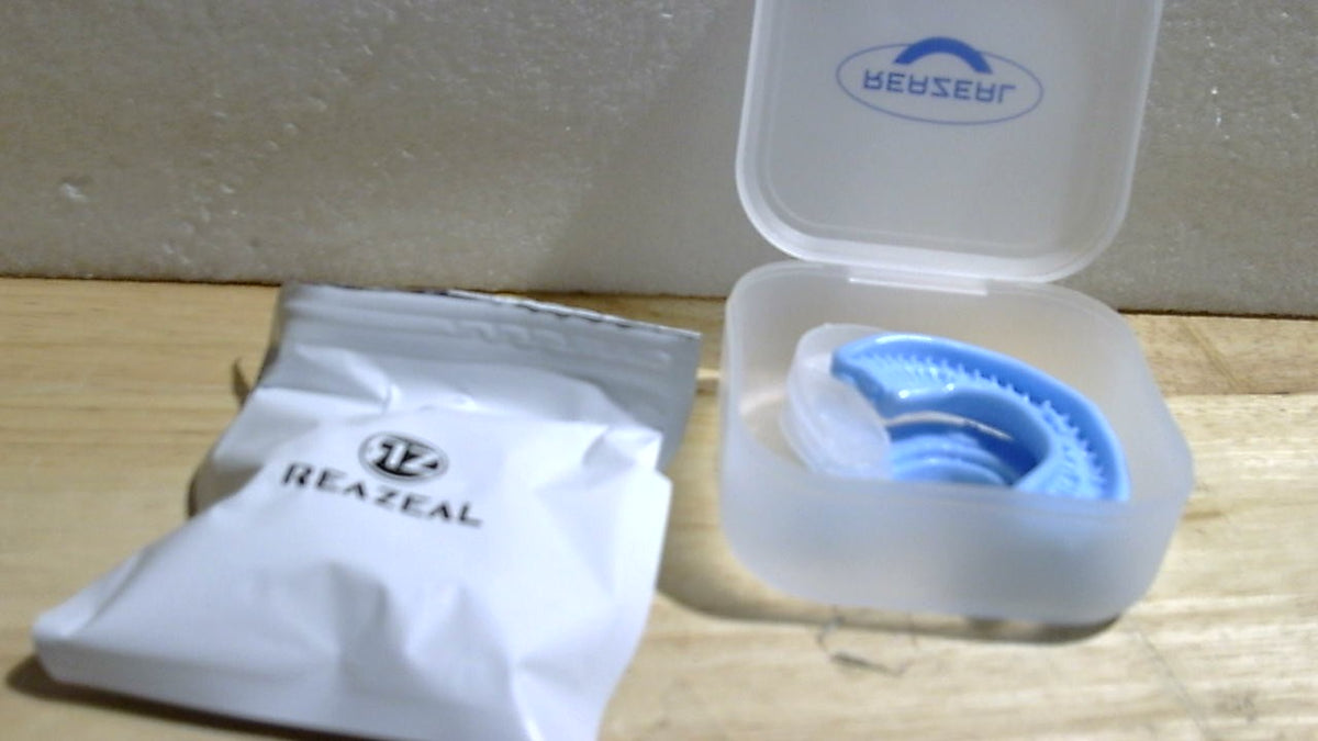 Boquilla Antironquidos Intraoral Ajustable – Reduce Ronquidos en Adultos | Incluye Estuche de Retención y Protectores de Repuesto | Mayores de 18 Años