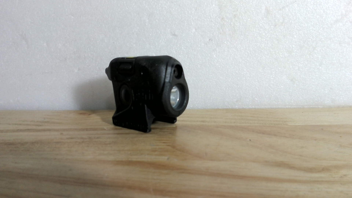 Linterna Táctica Streamlight TLR-6 69284 | 100 Lúmenes + Láser Rojo | Sig Sauer P365 / XL | Negro | 1 Unidad