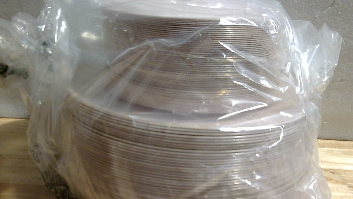 100 Platos Desechables Rosa y Dorado PULOTE – 50 Platos Principales y 50 de Postre para Fiestas y Bodas